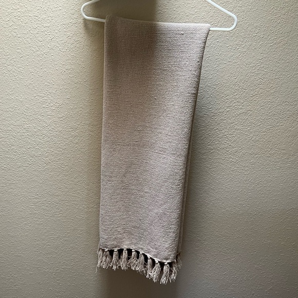 Pottery Barn throw 💕 - Picture 2 of 5